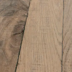 Oak No.1 - Covent Garden - Bennett  Jones London Calling